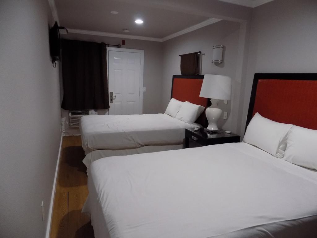 Coast Inn Oceanside Bagian luar foto