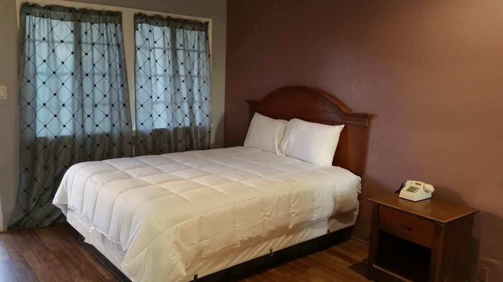 Coast Inn Oceanside Bagian luar foto