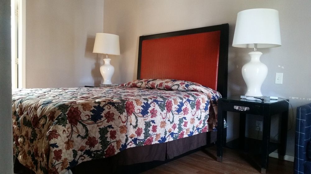 Coast Inn Oceanside Bagian luar foto
